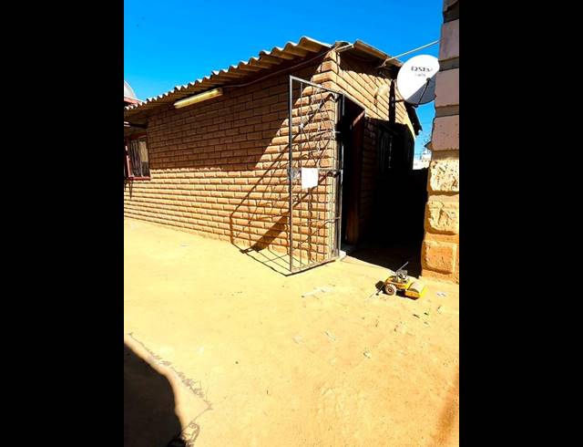 0 BEDROOM HOUSE FOR SALE IN COSMO CITY